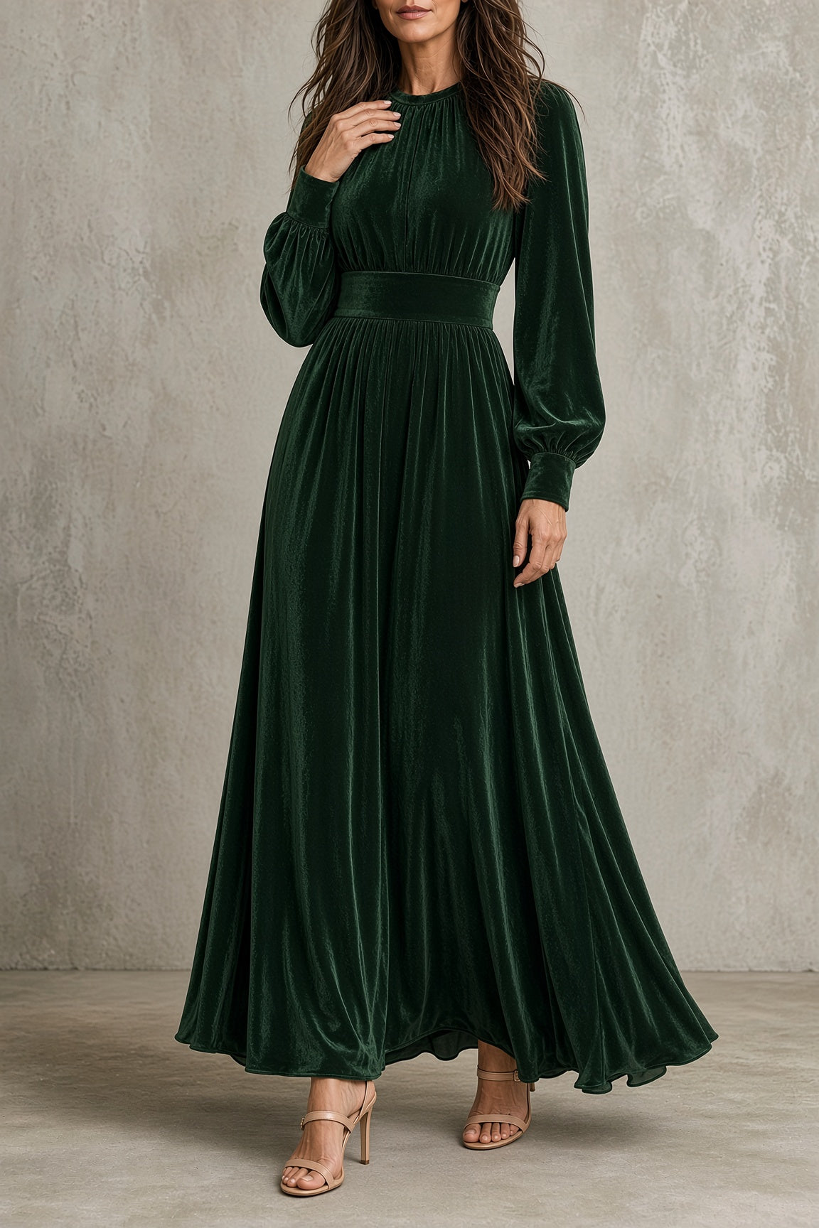 Elena – Vestido largo de terciopelo con cuerpo fruncido
